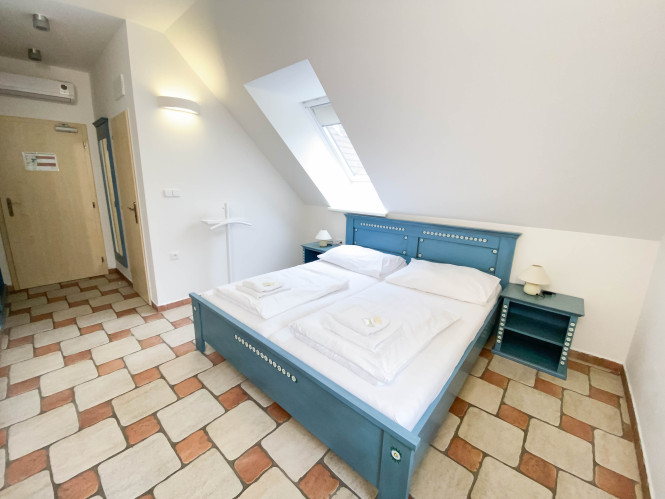 Dvoulůžkový pokoj typu A modrý - 1