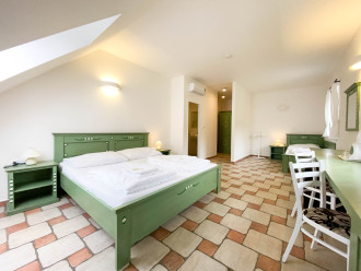 Třílůžkový pokoj typu A zelený - 2
