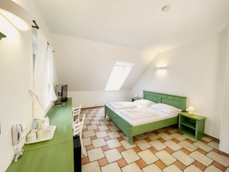 Třílůžkový pokoj typu A zelený - 2
